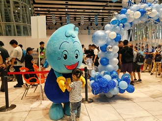 水道局マスコットキャラクターの着ぐるみ