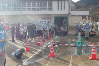 �����ǂ̉��}���������w����l�q