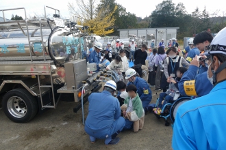 �����ԂƉ��ݐ����ŉ��}��������l�q